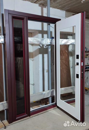 Дверь широкая двустворчатая не стандартная входная