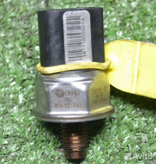 Датчик давления топлива Audi / VW BUG BVN BKS