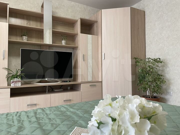 2-к. квартира, 55 м², 2/4 эт.