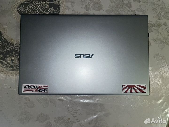 Asus vivobook 17