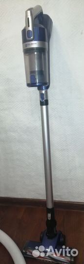 Вертикальный пылесос