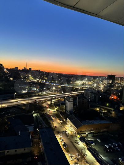 2-к. квартира, 55 м², 22/33 эт.