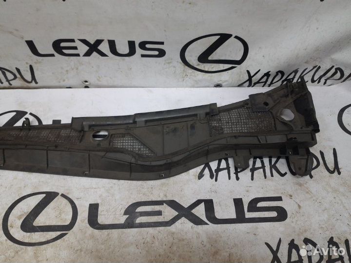 Решетка, жабо под дворники Lexus Gs350 2005-2012