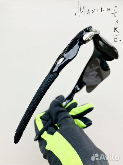 Крутые спортивные зеркальные солнцезащитные очки