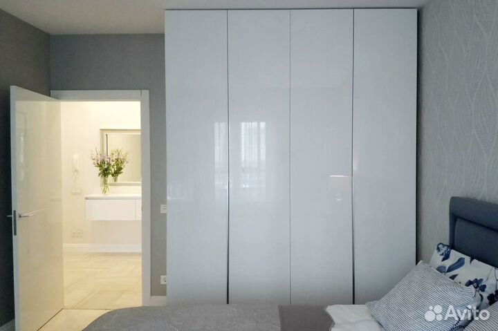 Шкаф распашной высота 260