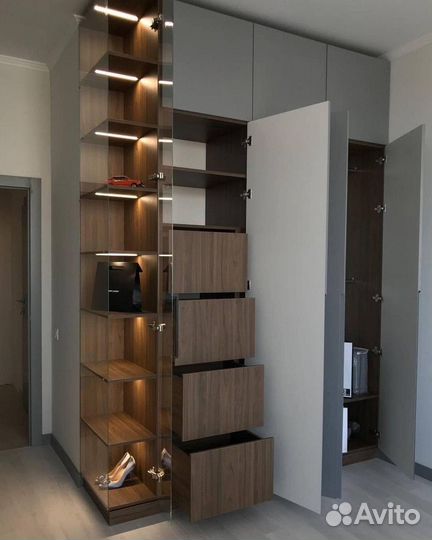 Шкаф распашной с доставкой и монтажом