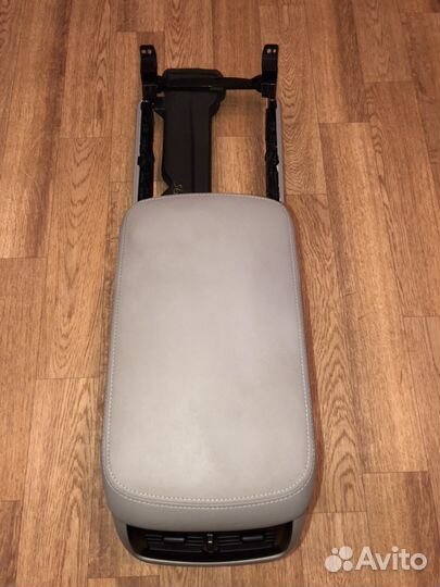 Подлокотник на Crown grs200