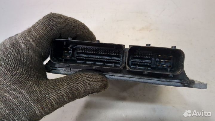 Блок управления двигателем Infiniti QX56