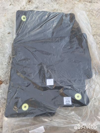 Коврики мазда Новые оригинал