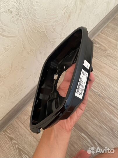 Рамка зеркала правая BMW F30