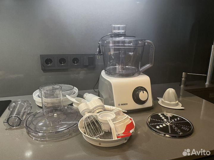 Кухонный комбайн Bosch MCM 64051