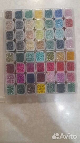 Набор бисера в оргонайзере