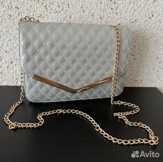 Сумочка дамская