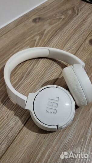 Беспроводные наушники JBL Tune 600btnc