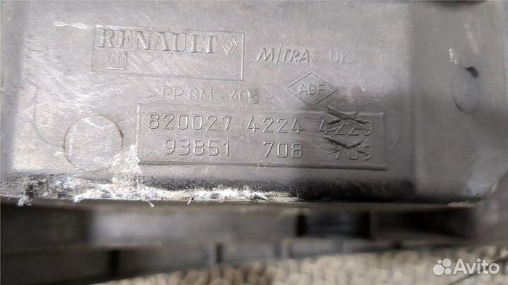 Рамка передняя Renault Trafic, 2006