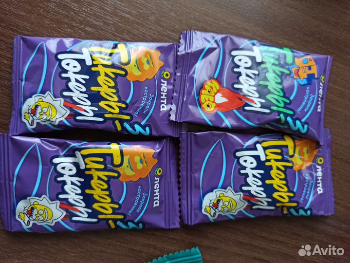 Наклейки.Замочки.Свистки.Стикерсы. Пакетом