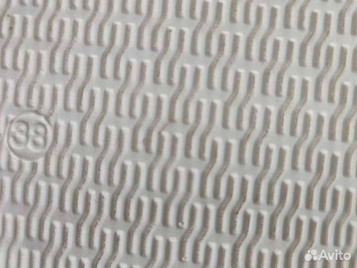 Кроссовки женские 38 размер новые