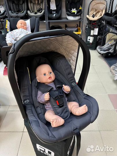 Автолюлька Carrello Ultimo с адаптерами