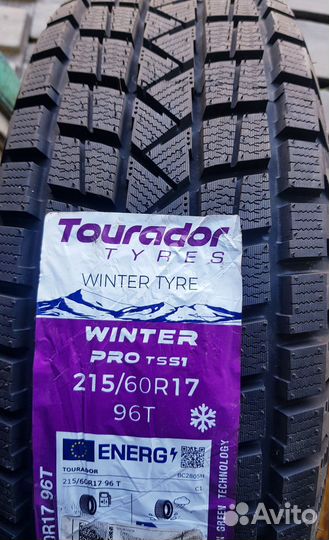 Tourador Winter Pro TSS1 215/60 R17