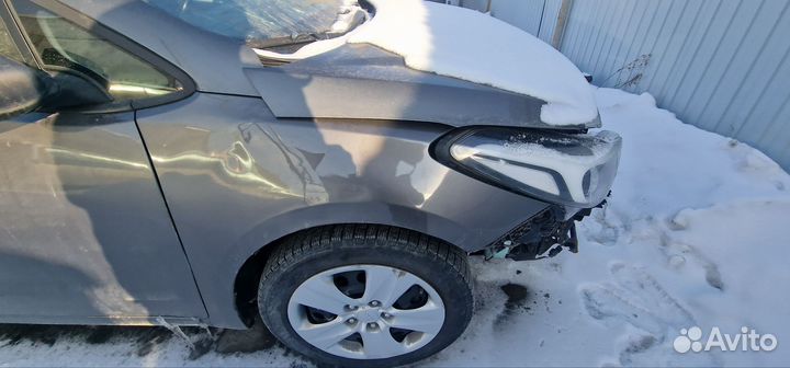 Фара передняя правая kia cerato 3 оригинал