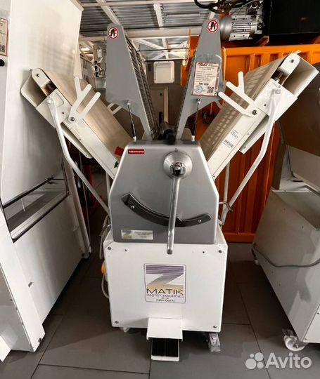 Машина тестораскаточная Z-matic SF 500 N