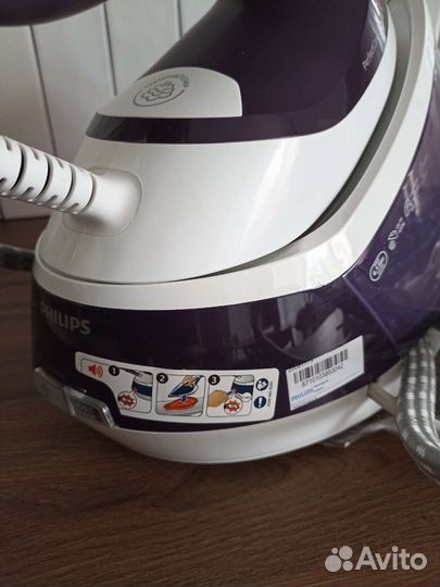 Парогенератор Philips PerfectCare GC7933/30