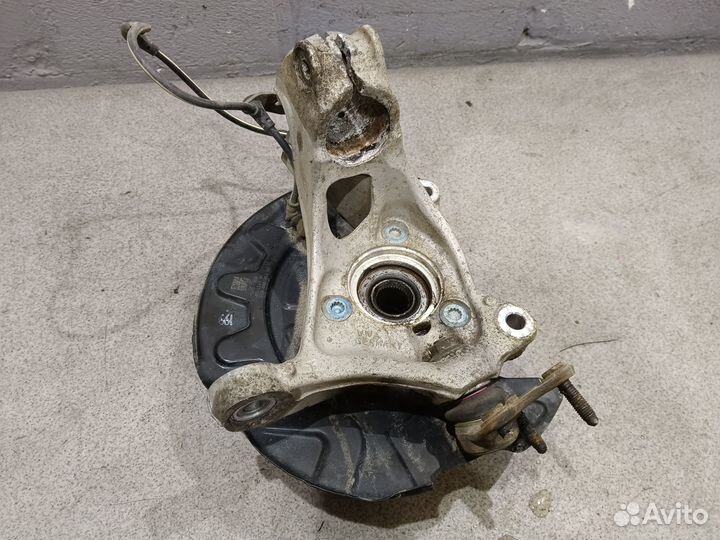 Левый поворотный кулак для 1.8 Skoda Octavia A7