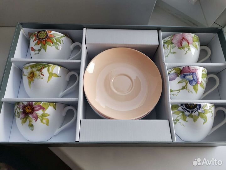 Сервиз чайный на 6 персон новый