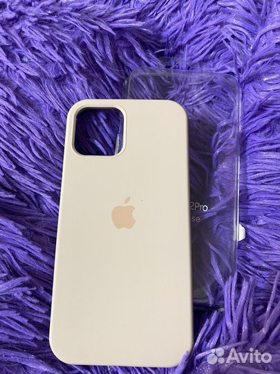 Чехол на iPone 12