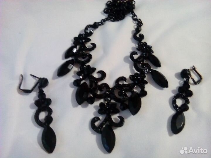 Платье вечернее