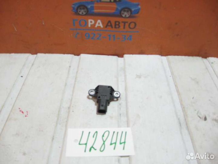 Датчик AIR BAG Kia Sorento (XM) 2009