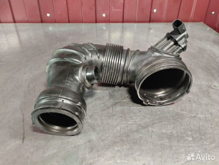 Патрубок воздушного фильтра Mercedes C-Class W204