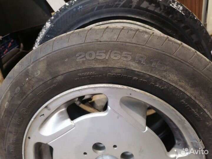 R15 Continental ContiPremiumContact 2 205/65, PCD 5x112 DIA 66.6