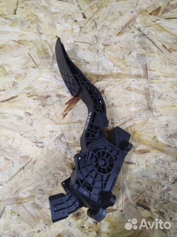 Педаль газа Skoda Rapid NH3 cbza 2014