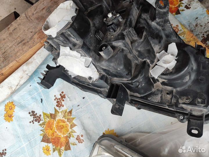 Фара Nissan x trail т31