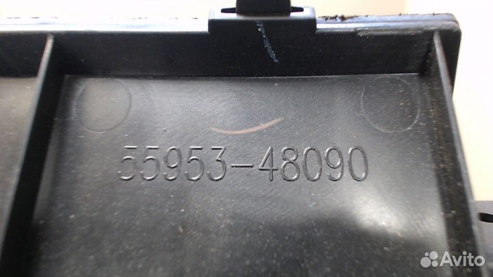 Воздухозаборник Toyota Venza 2020, 2021