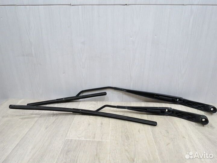 Поводок дворника Kia Rio 3