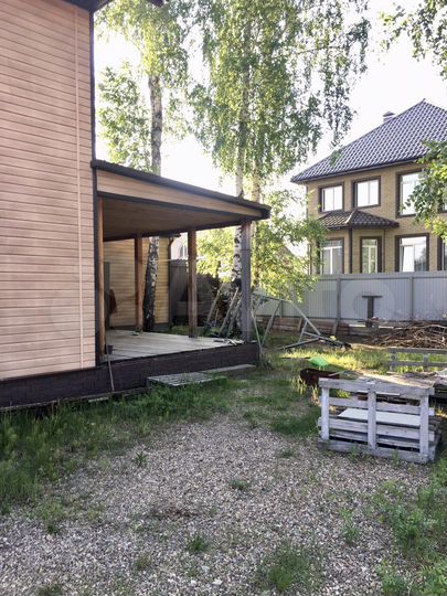 Дом 215 м² на участке 6,8 сот.