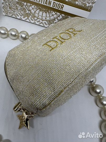 Dior косметичка золотая рождественская оригинал