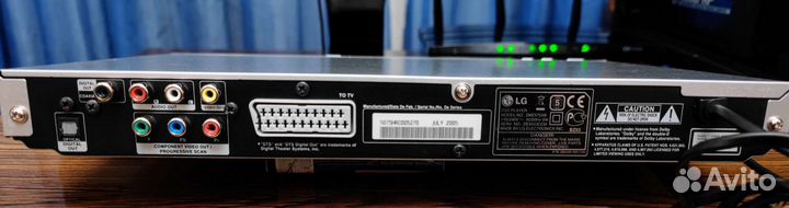 DVD плеер LG dke575xb