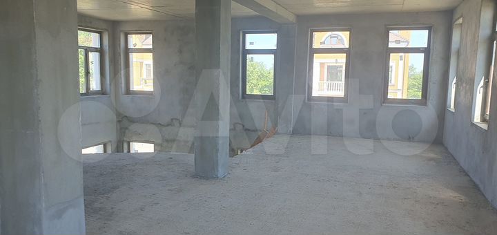 Коттедж 290 м² на участке 9 сот.