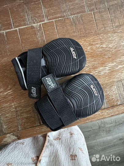 Ботинки Hurtta для собак средних пород