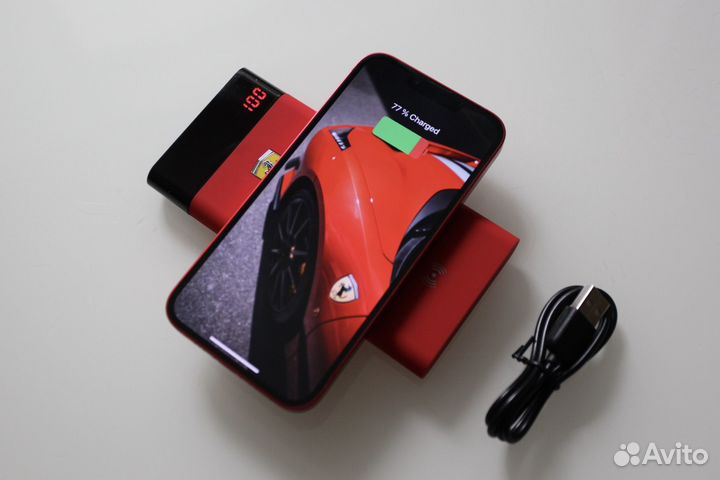 Power Bank Ferrari (беспроводная зарядка)