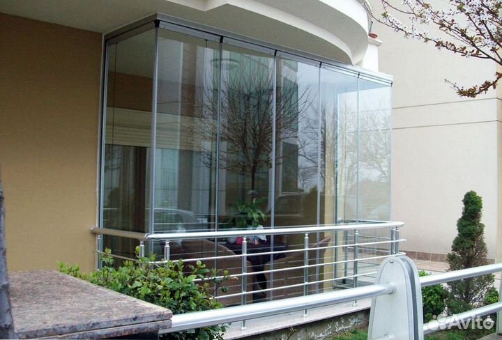 Безрамное остекление раздвижной системой