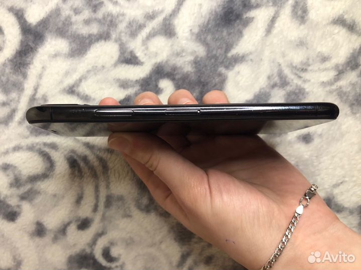 iPhone X, 256 ГБ