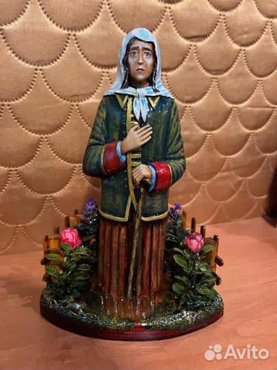 Статуэтка церковная с разными иконами