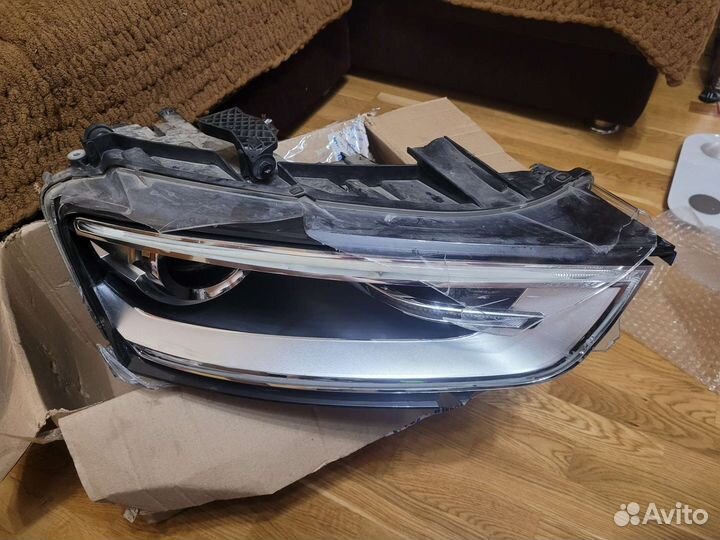 Фара правая audi q3 8U0941044