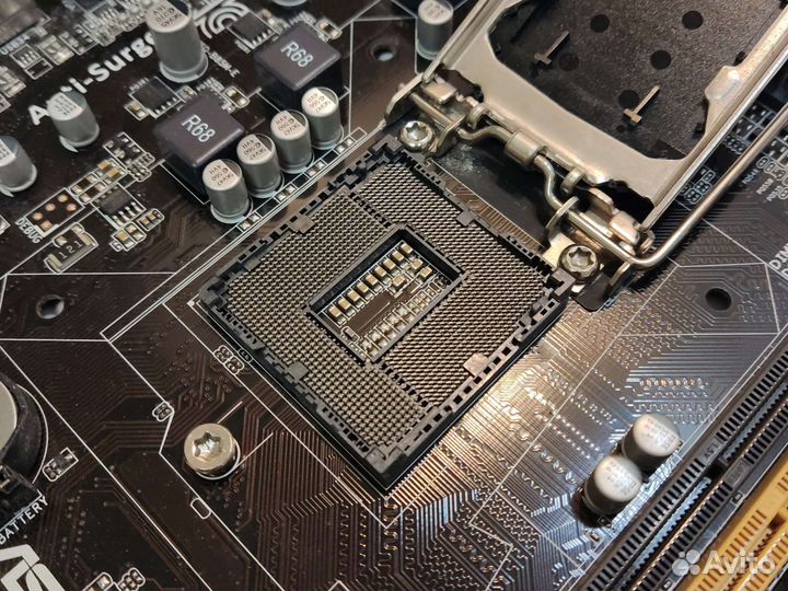 Материнская плата Asus B85M-E