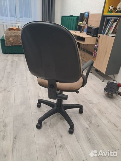 Компьютерный стул