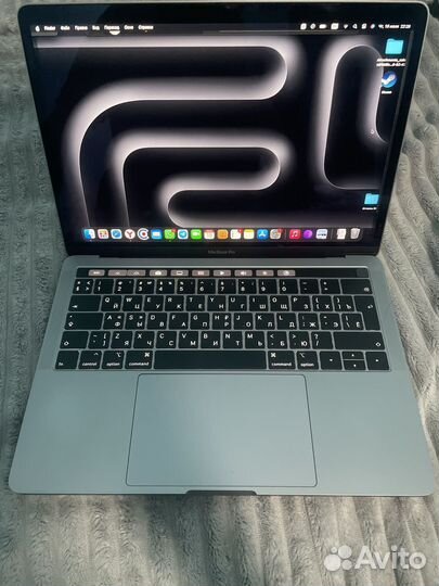 Macbook pro 13 2019 touch bar